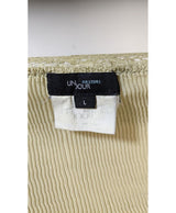 La garantie Once Again : 566520 vêtements d'occasion de marque en état irréprochable.