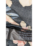La garantie Once Again : 567502 vêtements d'occasion de marque en état irréprochable.