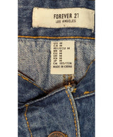 567631 Once Again, la référence de la friperie en ligne pour des achats de vêtements d'occasion sans souci et en état parfait.