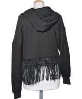 567661 Once Again, la référence de la friperie en ligne pour des achats de vêtements d'occasion sans souci et en état parfait.