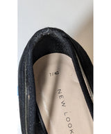 Le choix intelligent pour la mode durable, cette pièce 567683 Once Again allie parfait état et prix abordable.