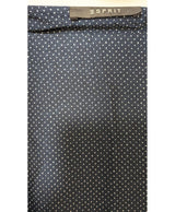 La garantie Once Again : 567845 vêtements d'occasion de marque en état irréprochable.
