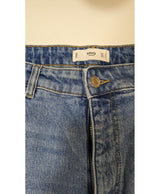 La garantie Once Again : 567855 vêtements d'occasion de marque en état irréprochable.