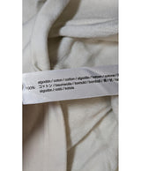 La garantie Once Again : 568245 vêtements d'occasion de marque en état irréprochable.