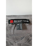 Le choix intelligent pour la mode durable, cette pièce 568315 Once Again allie parfait état et prix abordable.