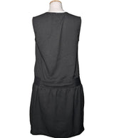 568431 Once Again, la référence de la friperie en ligne pour des achats de vêtements d'occasion sans souci et en état parfait.