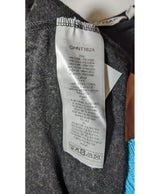 568475 Once Again, la référence de la friperie en ligne pour des achats de vêtements d'occasion sans souci et en état parfait.
