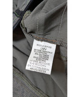 La garantie Once Again : 569562 vêtements d'occasion de marque en état irréprochable.