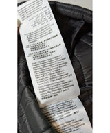 Expérience d'achat simple et satisfaisante pour cette fripe 569580 de qualité, offert par Once Again.