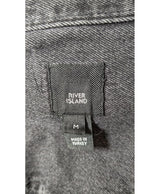 Le choix intelligent pour la mode durable, cette pièce 569969 Once Again allie parfait état et prix abordable.