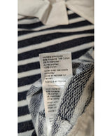 570284 Once Again, la référence de la friperie en ligne pour des achats de vêtements d'occasion sans souci et en état parfait.