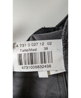 Expérience d'achat simple et satisfaisante pour cette fripe 570590 de qualité, offert par Once Again.