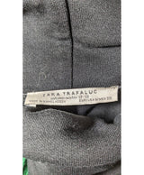 570668 Once Again, la référence de la friperie en ligne pour des achats de vêtements d'occasion sans souci et en état parfait.