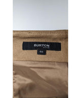 571300 Once Again, la référence de la friperie en ligne pour des achats de vêtements d'occasion sans souci et en état parfait.
