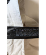 La garantie Once Again : 571657 vêtements d'occasion de marque en état irréprochable.