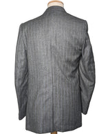 Élégance responsable avec cette pièce vintage 571755 en parfait état, sélectionnée par Once Again.