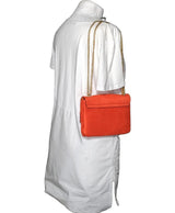 Le choix intelligent pour la mode durable, cette pièce 571834 Once Again allie parfait état et prix abordable.