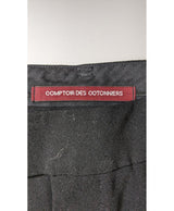 La garantie Once Again : 571894 vêtements d'occasion de marque en état irréprochable.