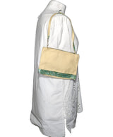Le choix intelligent pour la mode durable, cette pièce 571938 Once Again allie parfait état et prix abordable.