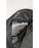 La garantie Once Again : 572863 vêtements d'occasion de marque en état irréprochable.