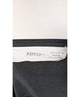 572908 Once Again, la référence de la friperie en ligne pour des achats de vêtements d'occasion sans souci et en état parfait.