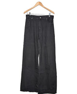 Le choix intelligent pour la mode durable, cette pièce 573030 Once Again allie parfait état et prix abordable.