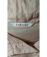 La garantie Once Again : 573312 vêtements d'occasion de marque en état irréprochable.
