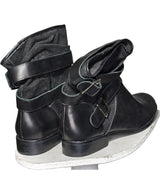 Le choix intelligent pour la mode durable, cette pièce 573642 Once Again allie parfait état et prix abordable.