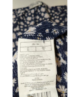 573741 Once Again, la référence de la friperie en ligne pour des achats de vêtements d'occasion sans souci et en état parfait.
