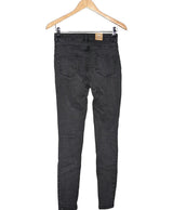La garantie Once Again : 573936 vêtements d'occasion de marque en état irréprochable.
