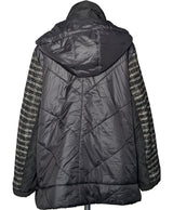 Le choix intelligent pour la mode durable, cette pièce 574284 Once Again allie parfait état et prix abordable.