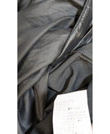La garantie Once Again : 574300 vêtements d'occasion de marque en état irréprochable.