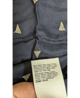 La garantie Once Again : 574853 vêtements d'occasion de marque en état irréprochable.