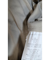 574893 Once Again, la référence de la friperie en ligne pour des achats de vêtements d'occasion sans souci et en état parfait.