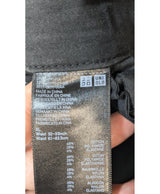 La garantie Once Again : 575531 vêtements d'occasion de marque en état irréprochable.