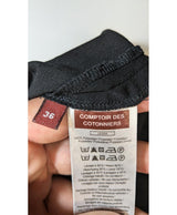 575605 Once Again, la référence de la friperie en ligne pour des achats de vêtements d'occasion sans souci et en état parfait.