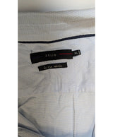La garantie Once Again : 575680 vêtements d'occasion de marque en état irréprochable.