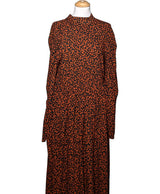 La garantie Once Again : 575695 vêtements d'occasion de marque en état irréprochable.