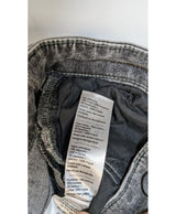 Shopping simplifié avec Once Again pour 575749 : trouvez des pièces uniques en très bon état en quelques clics.