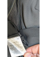 La garantie Once Again : 575754 vêtements d'occasion de marque en état irréprochable.