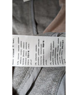 Expérience d'achat simple et satisfaisante pour cette fripe 575808 de qualité, offert par Once Again.