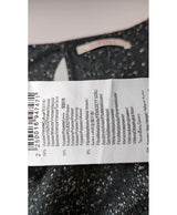 575824 Once Again, la référence de la friperie en ligne pour des achats de vêtements d'occasion sans souci et en état parfait.