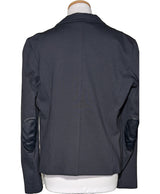 La garantie Once Again : 575910 vêtements d'occasion de marque en état irréprochable.