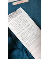 Expérience d'achat simple et satisfaisante pour cette fripe 576280 de qualité, offert par Once Again.