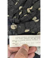 576383 Once Again, la référence de la friperie en ligne pour des achats de vêtements d'occasion sans souci et en état parfait.