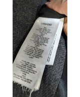 Expérience d'achat simple et satisfaisante pour cette fripe 576405 de qualité, offert par Once Again.
