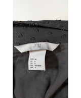 578618 Once Again, la référence de la friperie en ligne pour des achats de vêtements d'occasion sans souci et en état parfait.