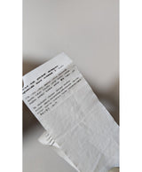 579123 Once Again, la référence de la friperie en ligne pour des achats de vêtements d'occasion sans souci et en état parfait.