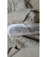 Expérience d'achat simple et satisfaisante pour cette fripe 579159 de qualité, offert par Once Again.