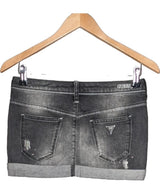La garantie Once Again : 579305 vêtements d'occasion de marque en état irréprochable.